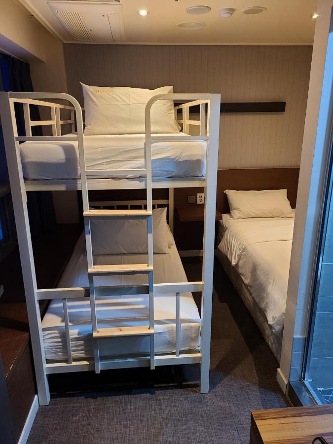 Calistar Hotel Сеул Екстериор снимка